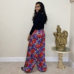 Load image into Gallery viewer, Floral Printed Trousers - Purple
